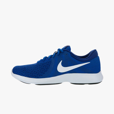 Nike Revolution 4