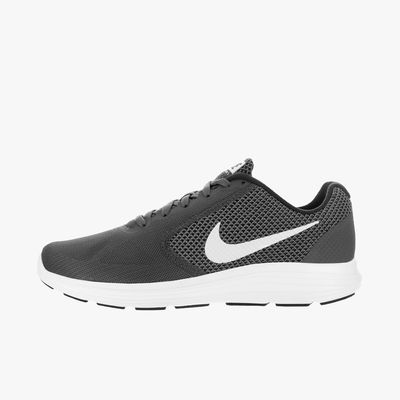 Nike Revolution 3